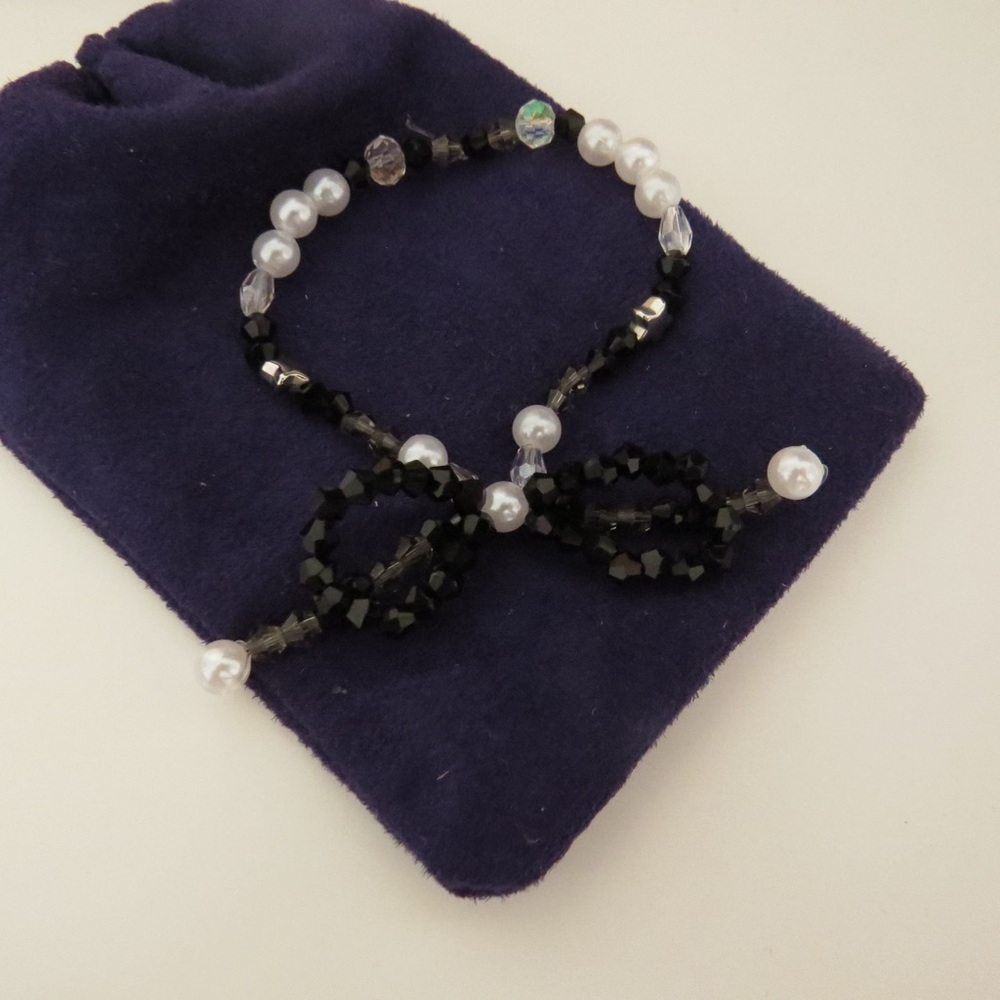 Beaded Bow bracelet🎀📿